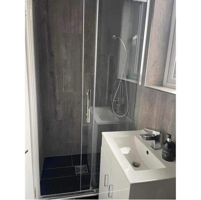 Apartament Dollis Hill One Bedroom Nw2 Londra