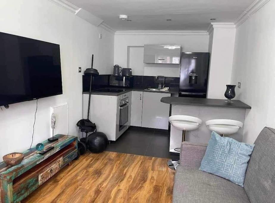 Dollis Hill One Bedroom Nw2 Apartament Londra